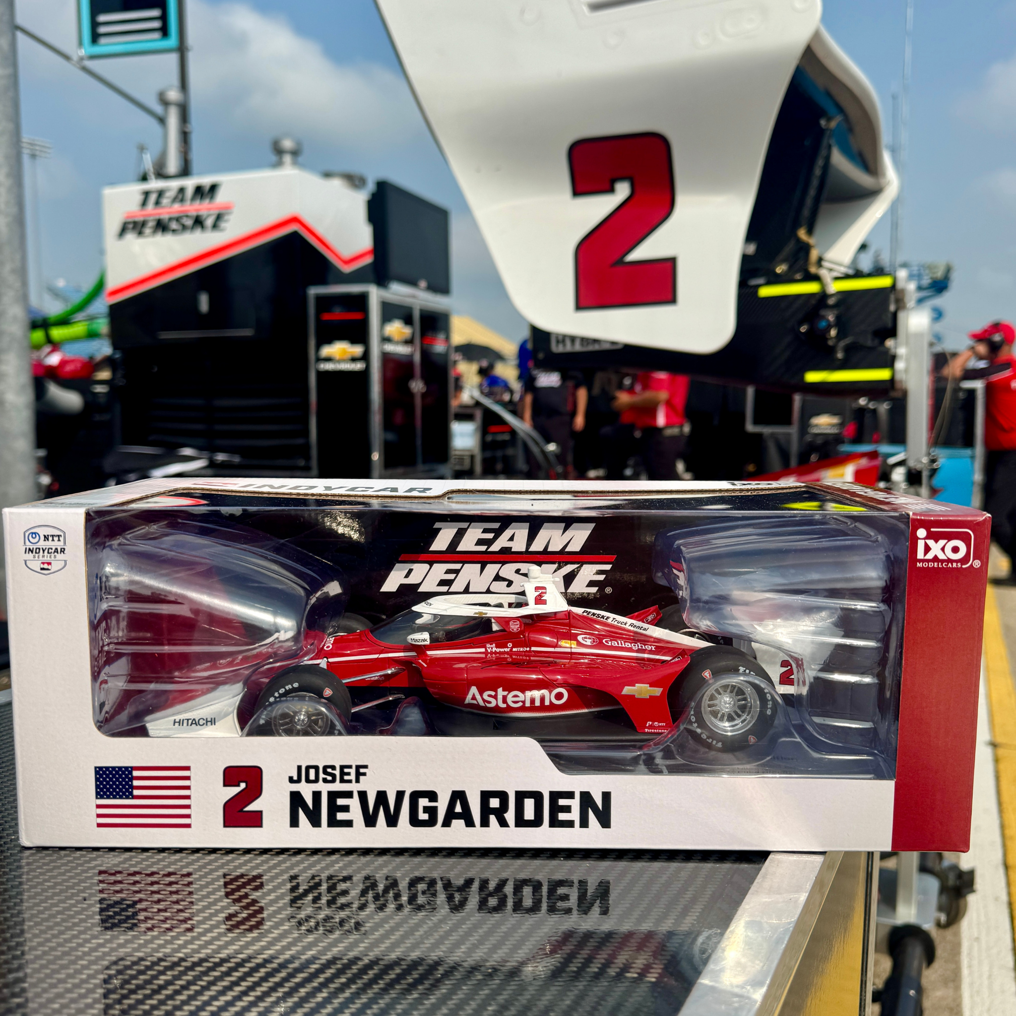 Autographed 2025 Astemo 1:18 Diecast – Josef Newgarden Store